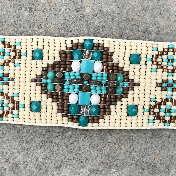 Boho beaded leather cuff bracelet - Picture 3 of 4